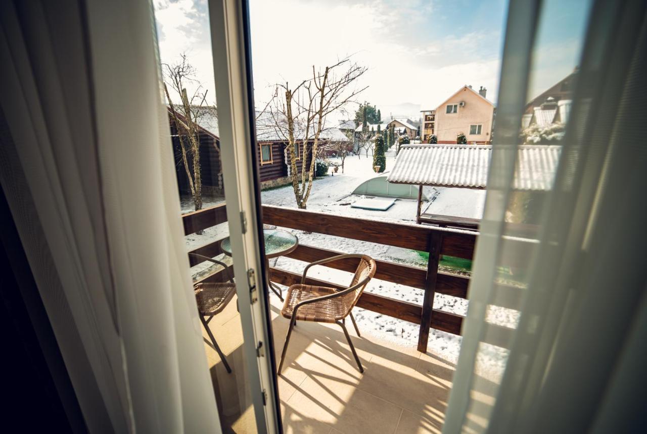 Hotel Августин Solochyn Exterior foto