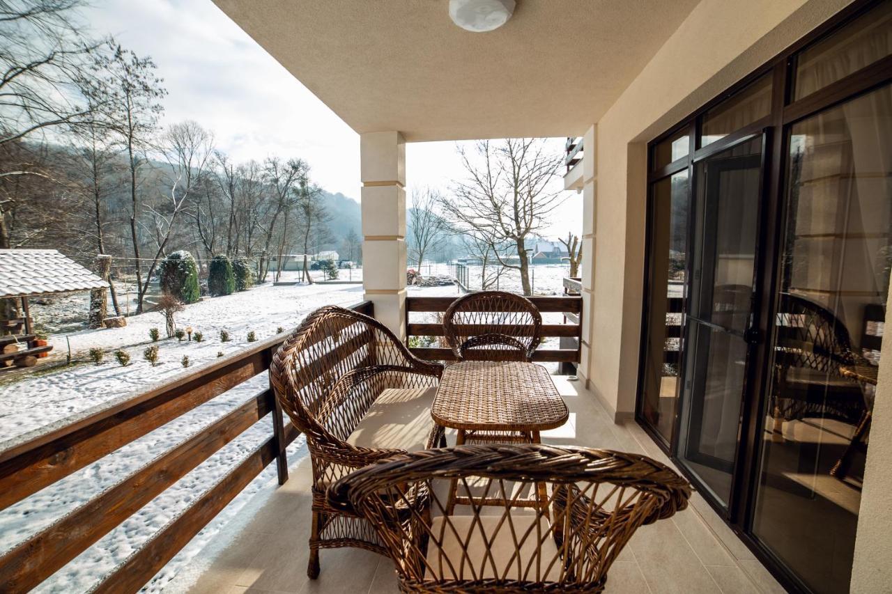 Hotel Августин Solochyn Exterior foto
