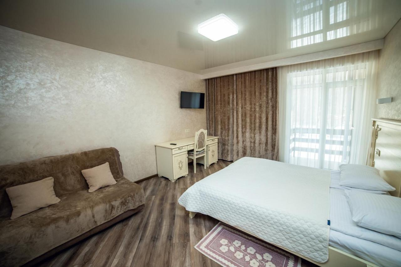 Hotel Августин Solochyn Exterior foto