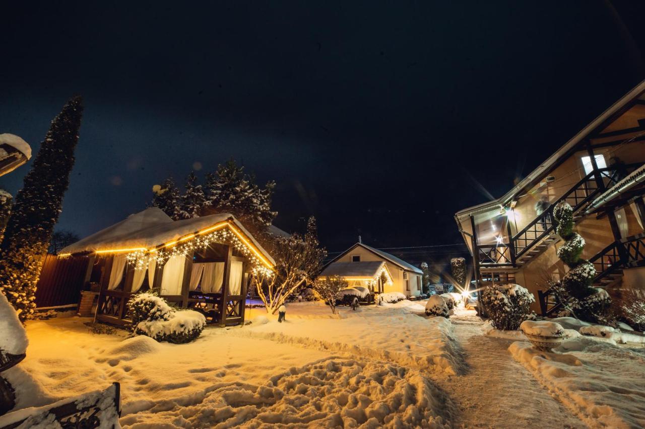 Hotel Августин Solochyn Exterior foto