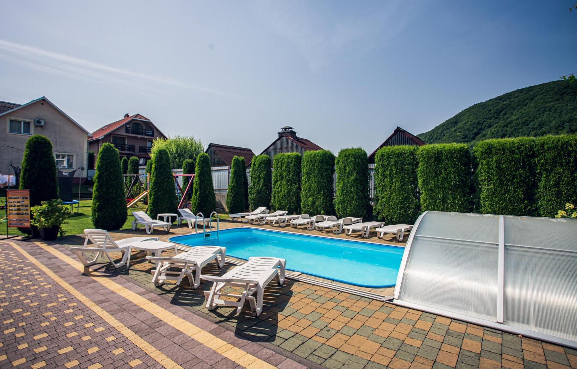 Hotel Августин Solochyn Exterior foto